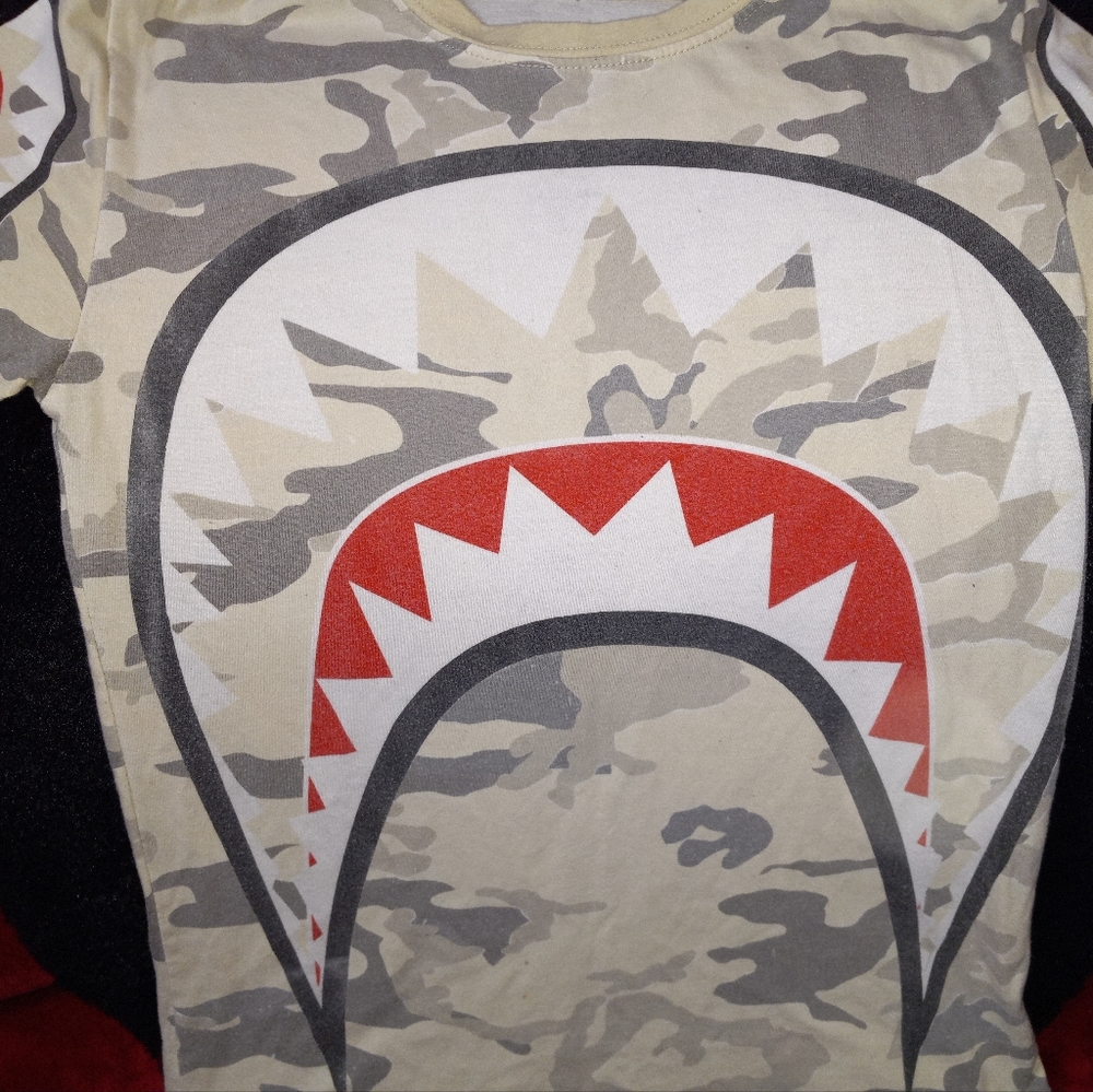 Fresh Laundry Boy's ✈ flying 🐯 tigers shirt - Picture 4 of 12
